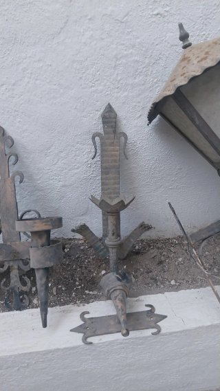Lote 5 Lámparas Forja y Apliques