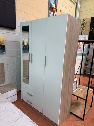 2 MESITAS, CABECERO + ARMARIO 3 PUERTAS