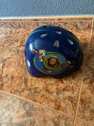 Patines y protecciones Toy Story para niños