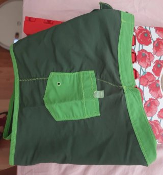 Pantalón Bañador NUEVO estampado hojas verde