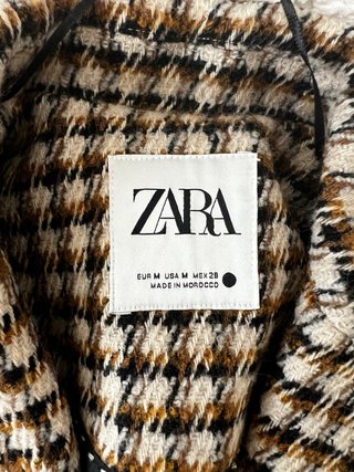Abrigo Zara cuadros beige y marrón