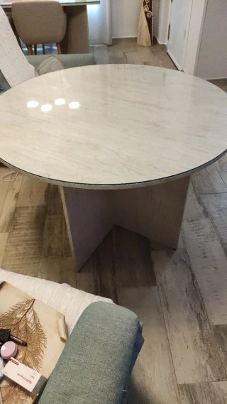 Mesa jysk  con cristal