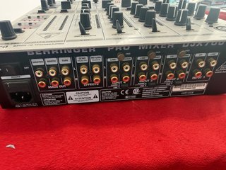 Behringer DJX700 Mezclador DJ Plata