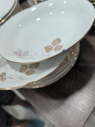 Vajilla San Claudio Porcelana Flores Doradas