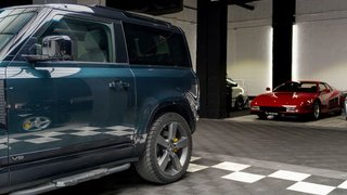 Land-Rover Defender 5.0 V8 525 90 Auto 4WD