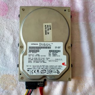 Se Vende Disco Duro Hitachi 160GB SATA