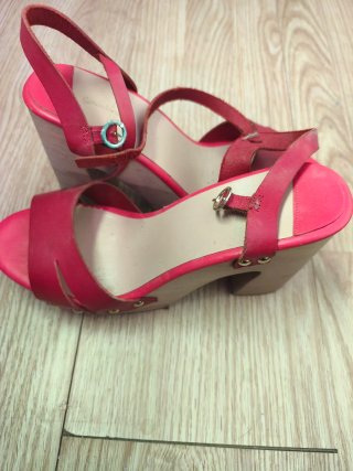 Sandalia Stradivarius n 39