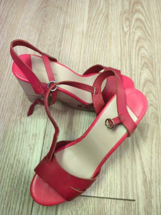 Sandalia Stradivarius n 39