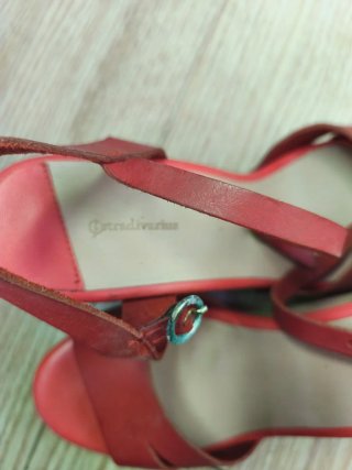 Sandalia Stradivarius n 39