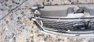 Rejilla Ford Mondeo MK3 (necesita reparación)