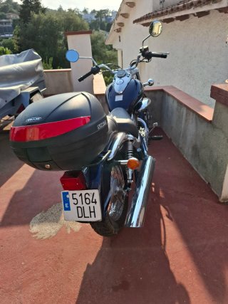Suzuki Intruder 125 LC