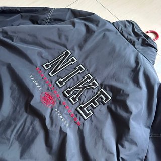 Chaqueta Nike Vintage 90s Negra Roja