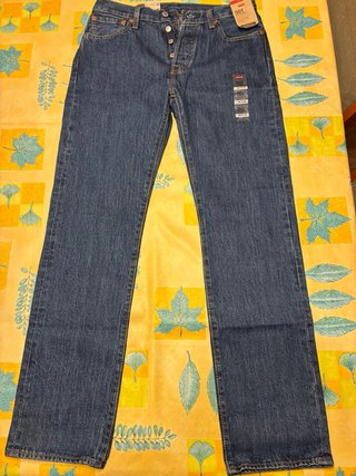 Dos pantalones levi’s 501 original talla:  W32-L30