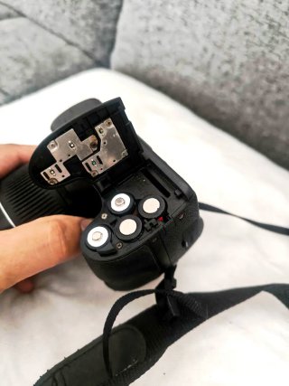 Fotocamera Fujifilm FinePix S3300 14MP Zoom 26x vintage