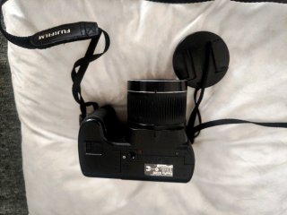 Fotocamera Fujifilm FinePix S3300 14MP Zoom 26x vintage