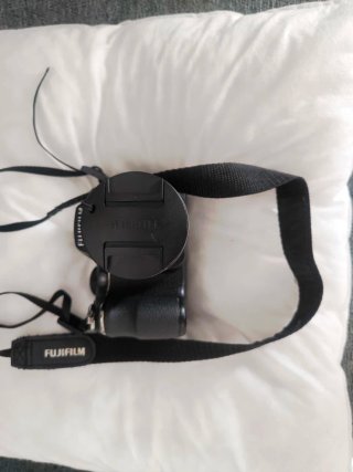 Fotocamera Fujifilm FinePix S3300 14MP Zoom 26x vintage