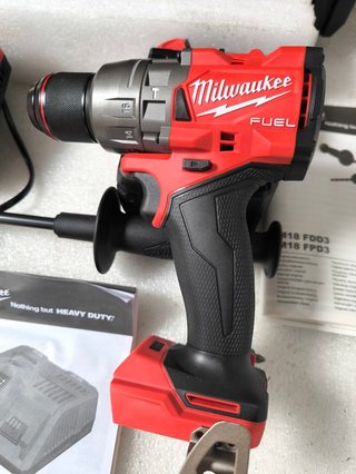 Taladro Percutor Milwaukee M18 FPD3 FUEL 158Nm