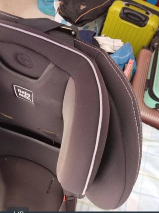 Alzador de niños para coche