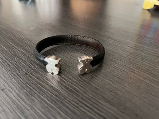 Pulsera Tous cuero y plata