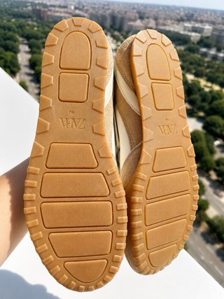 Zapatillas Zara altas beige/blancas Talla 40