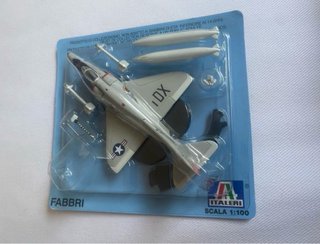 Avión A-4 Skyhawk Fabbri Italeri 1:100