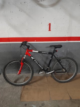 Bicicleta de Montaña Coyote Peliser Roja