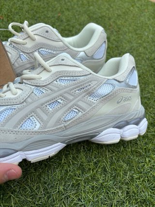 Asics Gel-NYC Gris y Blanco