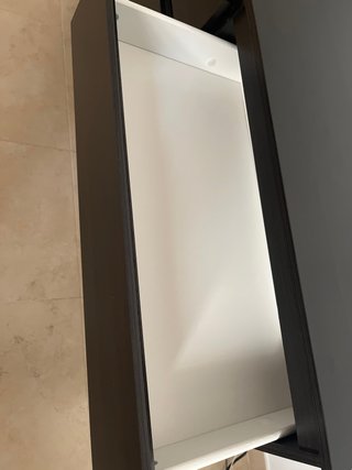 Cómoda negra-marrón ikea en perfecto estado