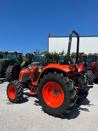 Tractor Kioti DK 551