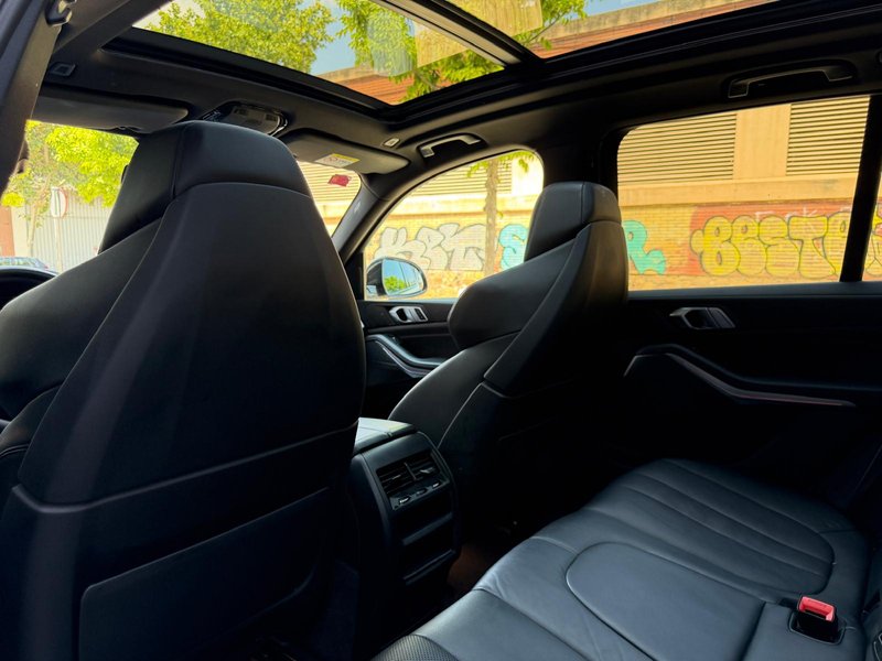 BMW X5 M50i 2021, foto 14