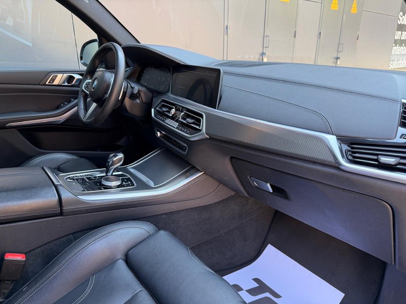 BMW X5 M50i 2021, foto 12