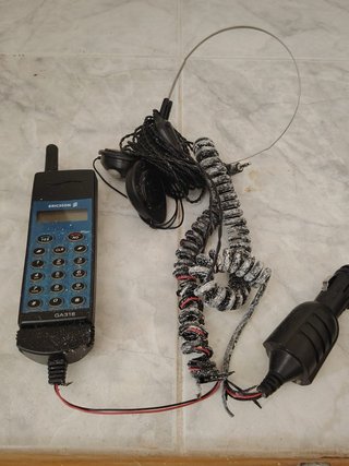 Radio y walkie para barco seminuevo.