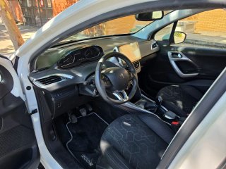 Peugeot 2008 2014