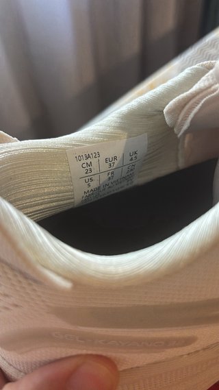 Zapatillas Asics Gel-Kayano 32 Beige/Gris