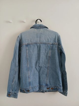 Cazadora vaquera Bershka