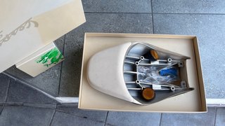 Vespa 946 Oro mate, serie limitada