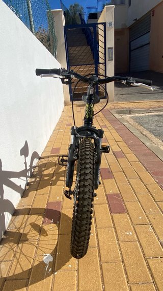 Bicicleta Infantil GT Stomper 20"