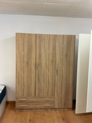 Armario 3 puertas y 2 cajones en oferta