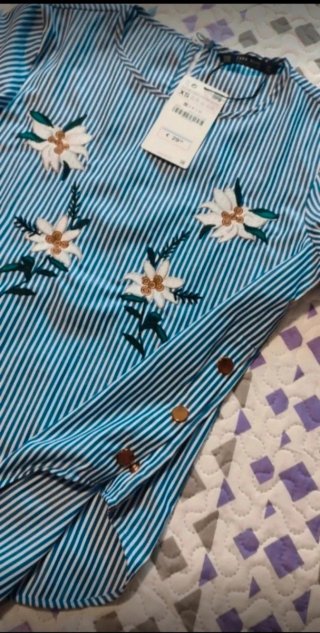 Camisa Zara Bordada Talla XS - S