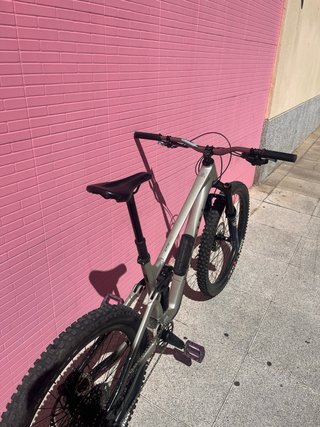 Bicicleta de enduro Marin Alpine Trail XR 2024