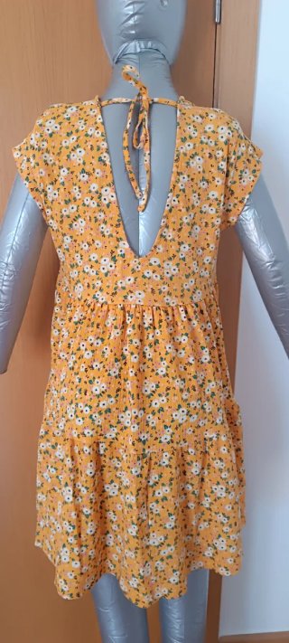 Vestido Bershka floral amarillo