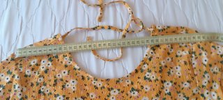 Vestido Bershka floral amarillo