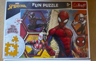 2 Puzzles Marvel Spiderman y Avengers Trefl