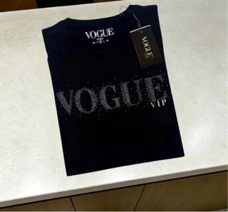 Tallas M / L / XL. Camiseta VOGUE VIP