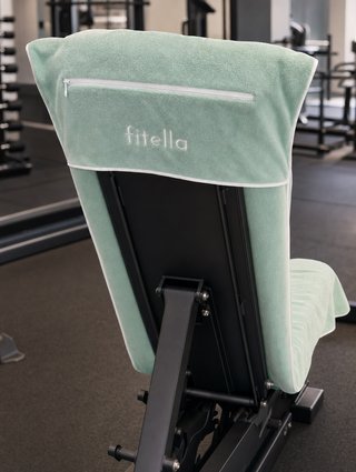 Toalla gimnasio con bolsillo Fitella 100×50 cm