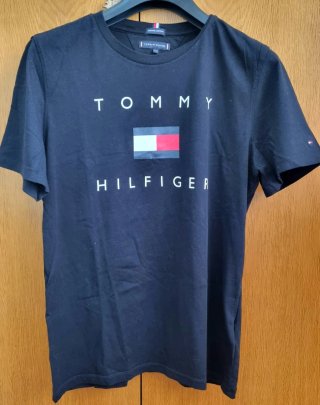 Camiseta Tommy Hilfiger Niño Negra Talla 176