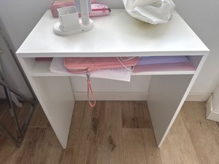Escritorio blanco