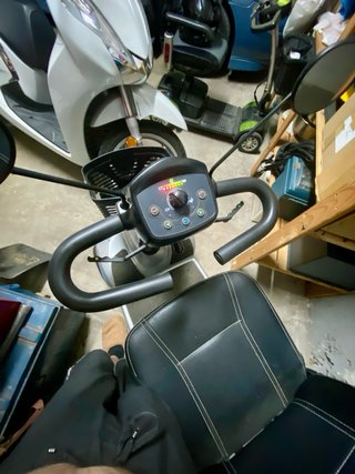 Scooter Invacare Leo Poco Uso