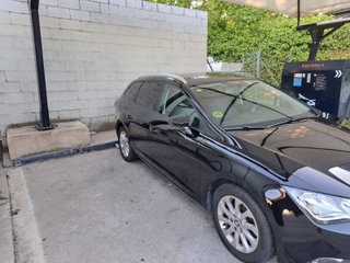 SEAT León ST 1.6 TDI Style - "MUY CUIDADO"