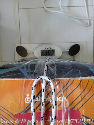 Vendo vajilla con diseño de Antón Patiño.